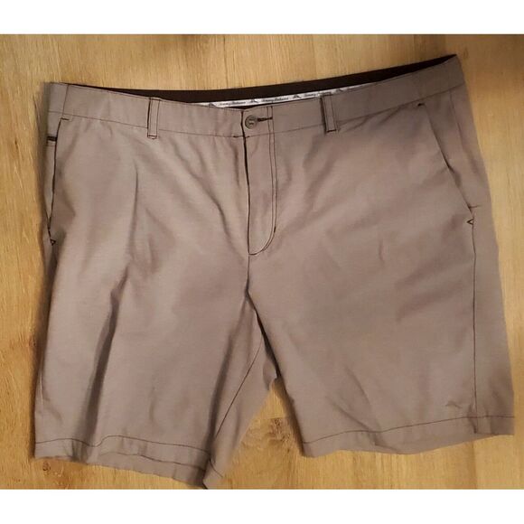 Tommy Bahama Shorts Golf Men's 42 Active Warm Grey Rib Pattern Poly/Cotton/Spndx - Picture 2 of 16